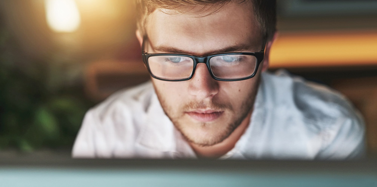 Dzięki bankowości internetowej można podpisać zdalnie umowę z Orange
