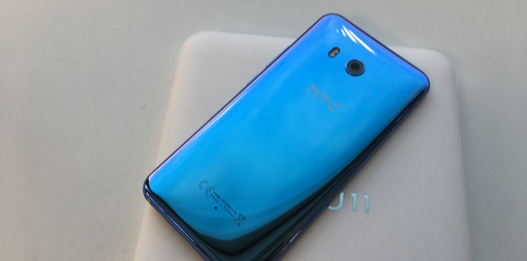Karnawałowy konkurs z HTC U11 do wygrania!