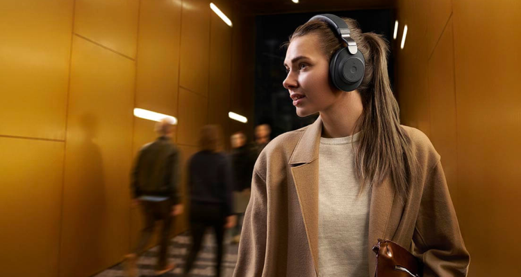 Gdy hałas cichnie… Sony WH-1000XM3 kontra Jabra 85h