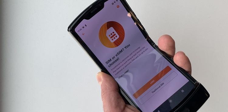 Motorola razr z eSIM w Orange Flex