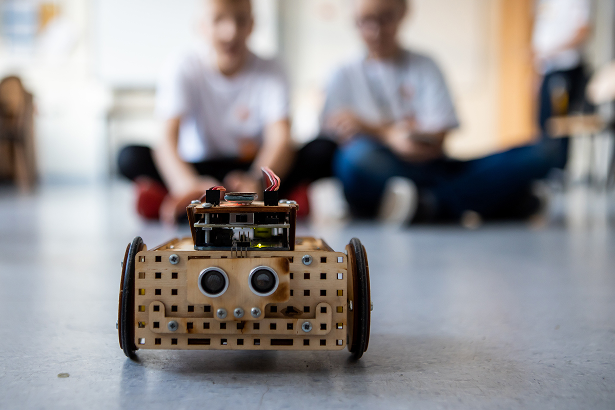 Po co dzieciom robot na lekcji przyrody?