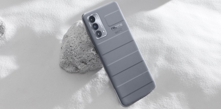 Plecki realme GT Master Edition przypominają walizkę