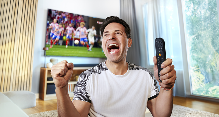Rok bez abonamentu za światłowód z pakietem 206 kanałów w Extra TV i 12 miesięcy bez rat za telefon